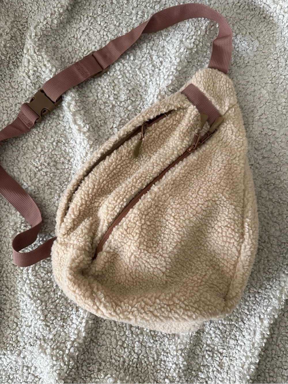 Cream Sherpa Sling Bag 🤍